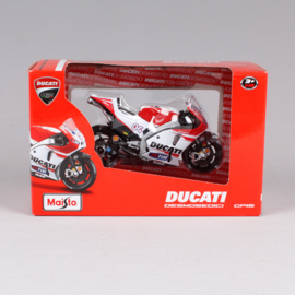 1;18<>DUCATI DESMOSEDICE GP 15 - MotoGP 2015.  Dovizioso #04