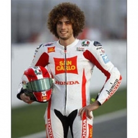 1;12<>MARCO SIMONCELLI MotoGP 2011 "Posing".  mc312110258