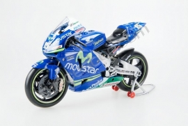 1;12<>HONDA RC 211V   MotoGP 2004  Sete Gibernau  #15