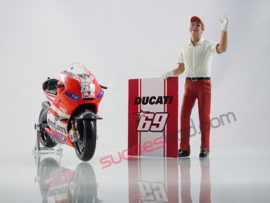 1;18<>SET - MotoGP 2011 - DUCATI GP11 #69 + CREW-MAN   set #147