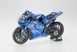 1;12<>YAMAHA YZR-M1   MotoGP 2004  Valentino Rossi  #46