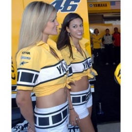 1;12<>YAMAHA GRID GIRL  MotoGP 2005 USA.  mc312050011