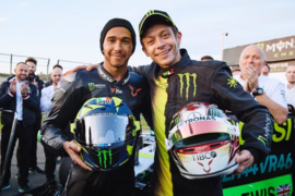 1;12<> YAMAHA YZR-M1 - SET 2 Bikes + 2 Figurines. HAMILTON and ROSSI - Test VALENCIA 2019  mc.122194446