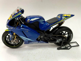 1;12<>YAMAHA YZR-M1   MotoGP 2004  Valentino Rossi  #46