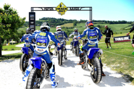 1;12<>SET - 2 bikes YAMAHA YZ 450F  DIRT FLAT TRACK (Italy)  -  Camp + #46  art 12ya46204