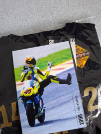 Valentino Rossi - Valencia 2021 - T SHIRT Last race + Magazine + Extra's