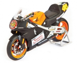 1;18<>#46 - HONDA NSR 500, GP 2000  "VALENCIA" - Valentino Rossi #46 Collection