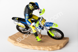 1;12<>SET - YAMAHA YZ 450F  + FIGURINE  #46 + DIRT FLAT TRACK ( Italy) art.12ya46201