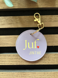 SLEUTELHANGER JUF MET NAAM | 3 KLEURTJES