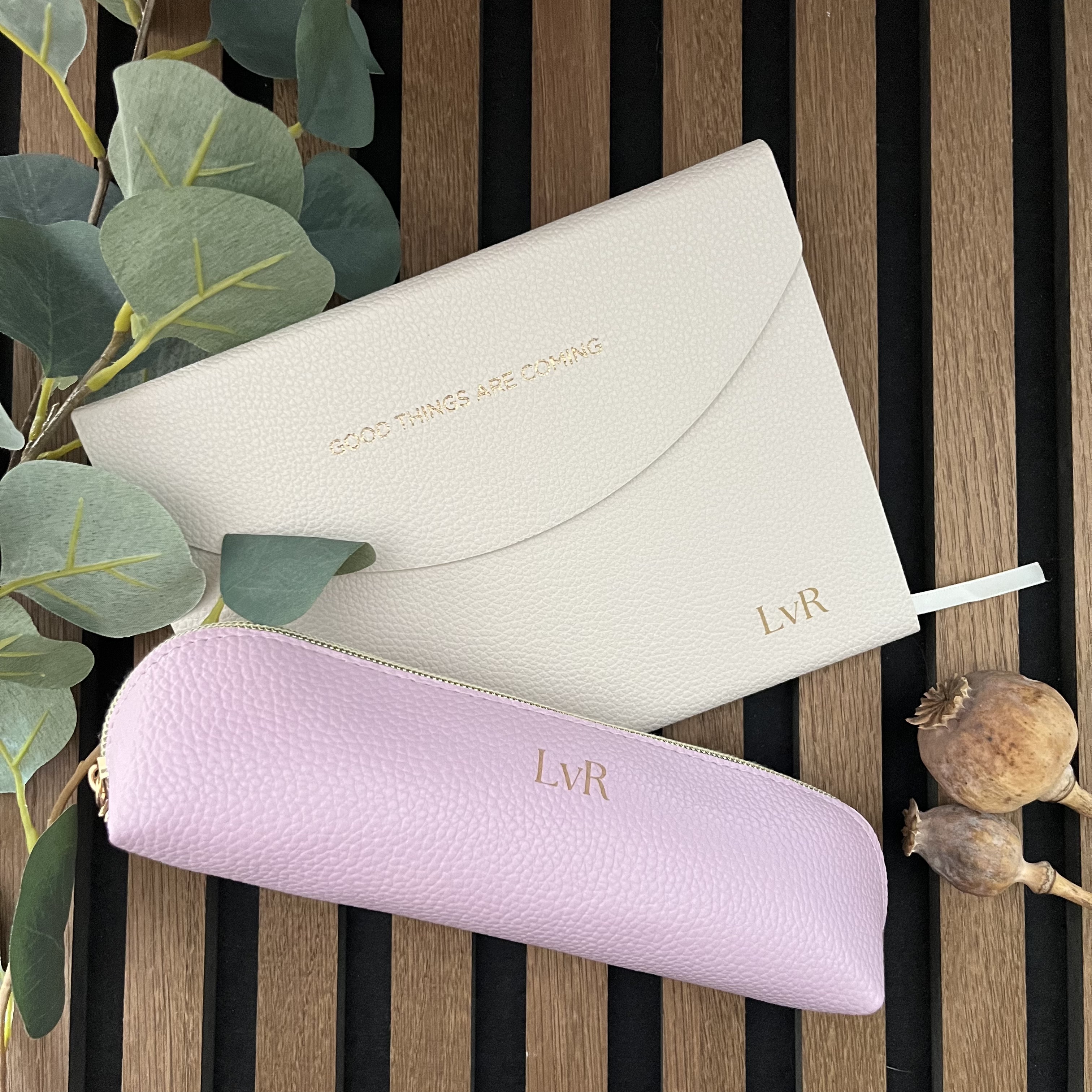 ETUI PU | INITIALEN of NAAM