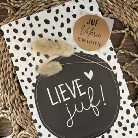 NAAMSTICKER | JUF [NAAM] IS DE LIEFSTE :)