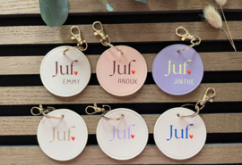 SLEUTELHANGER JUF MET NAAM | 3 KLEURTJES