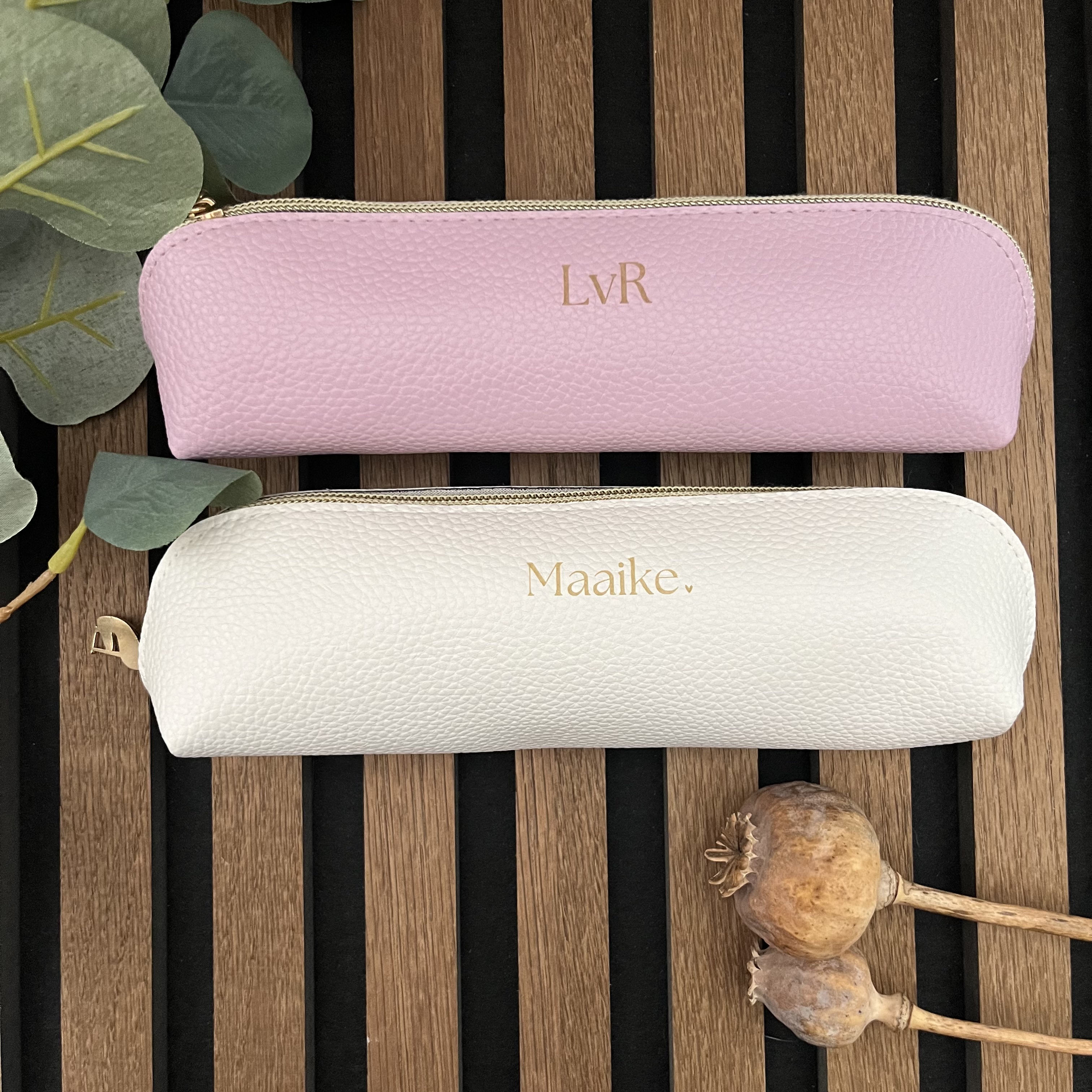 ETUI PU | INITIALEN of NAAM