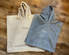 BADPONCHO MET NAAM | 9 KLEUREN