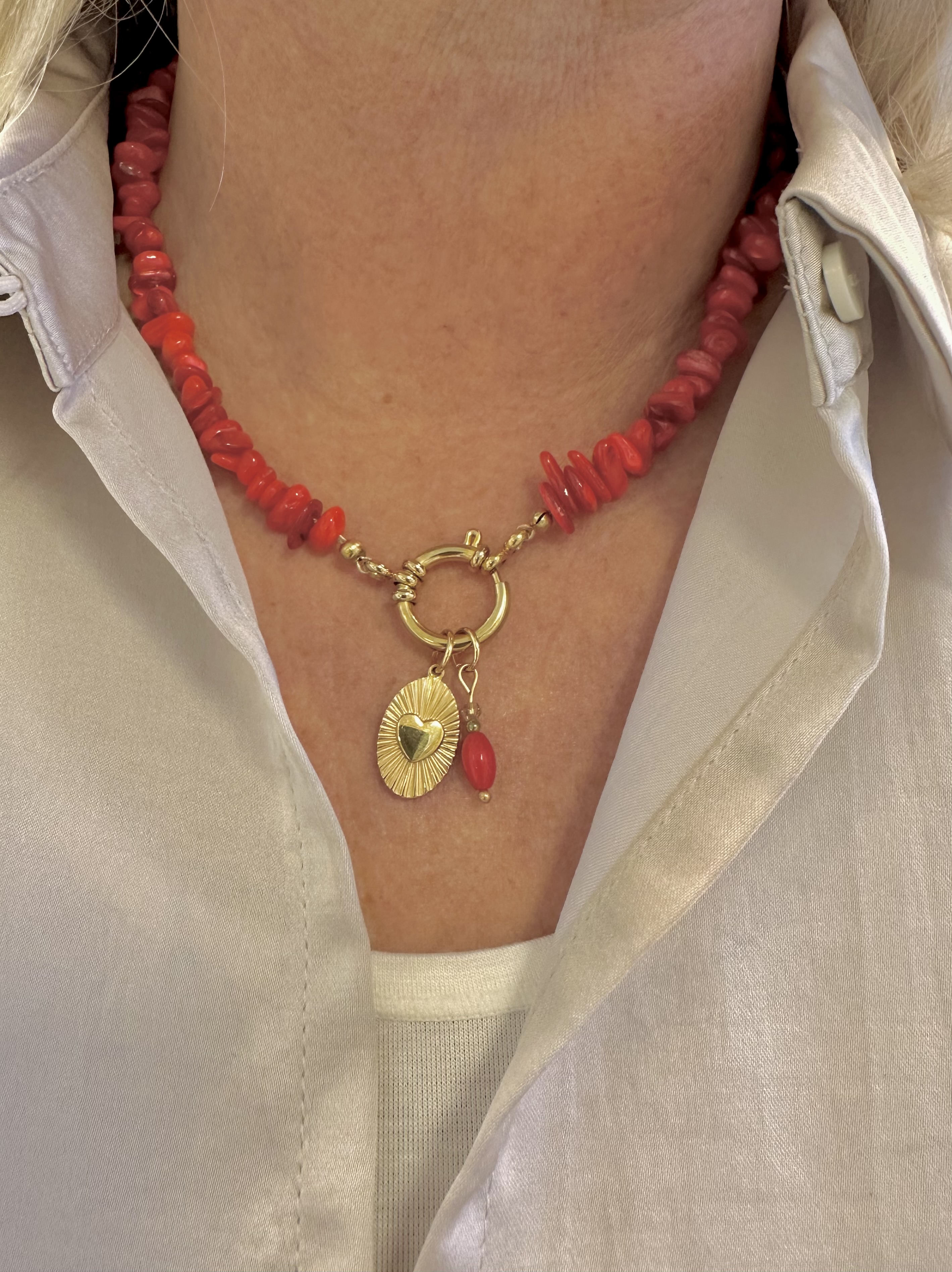 RODE NATUURSTEEN KETTING