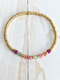 Armband met color natuursteentjes