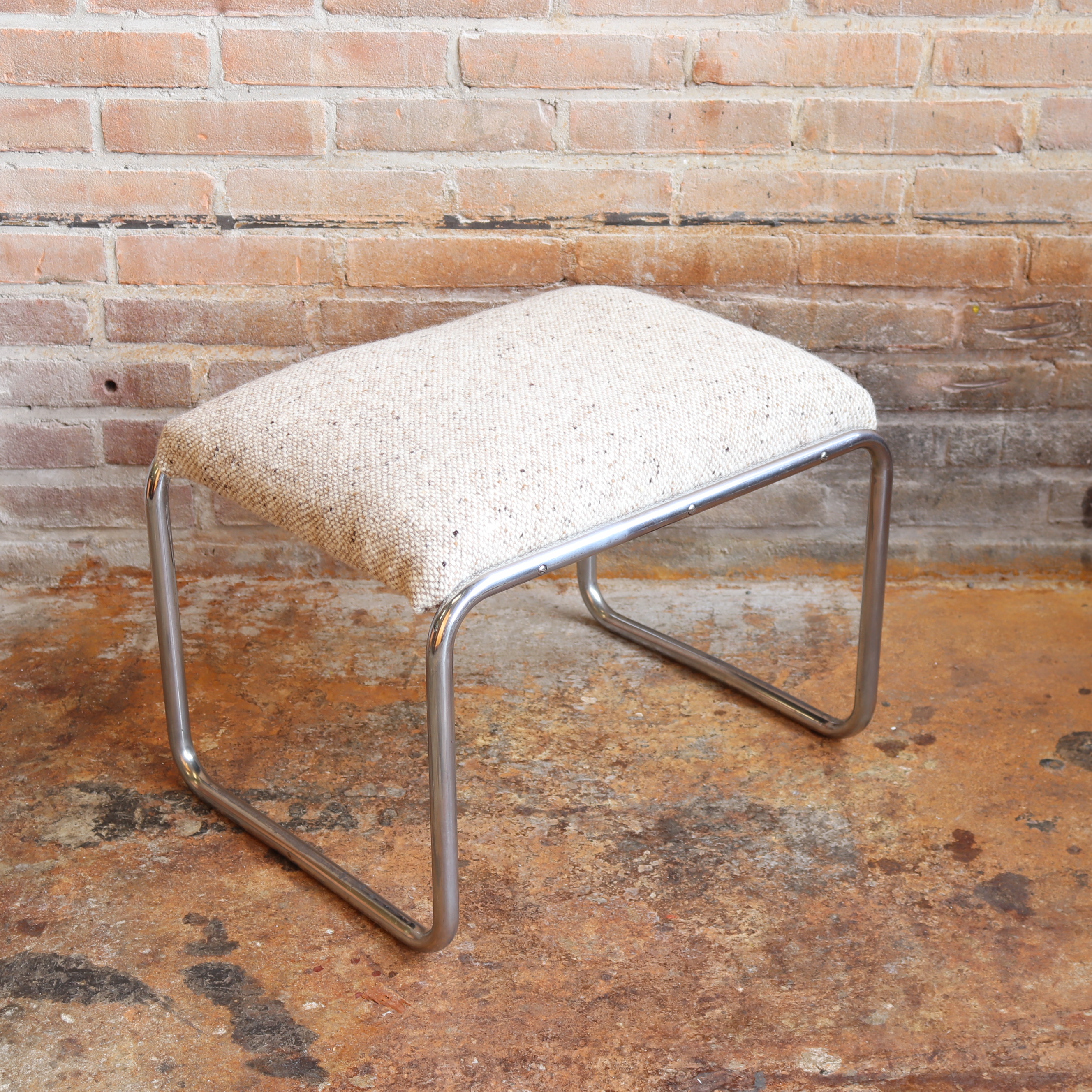 vintage Mid-Century voetenbank chroom stof wit