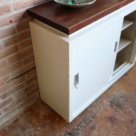 Vintage ondiep kast hal