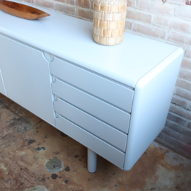 Vintage dressoir jaren 80 licht grijs