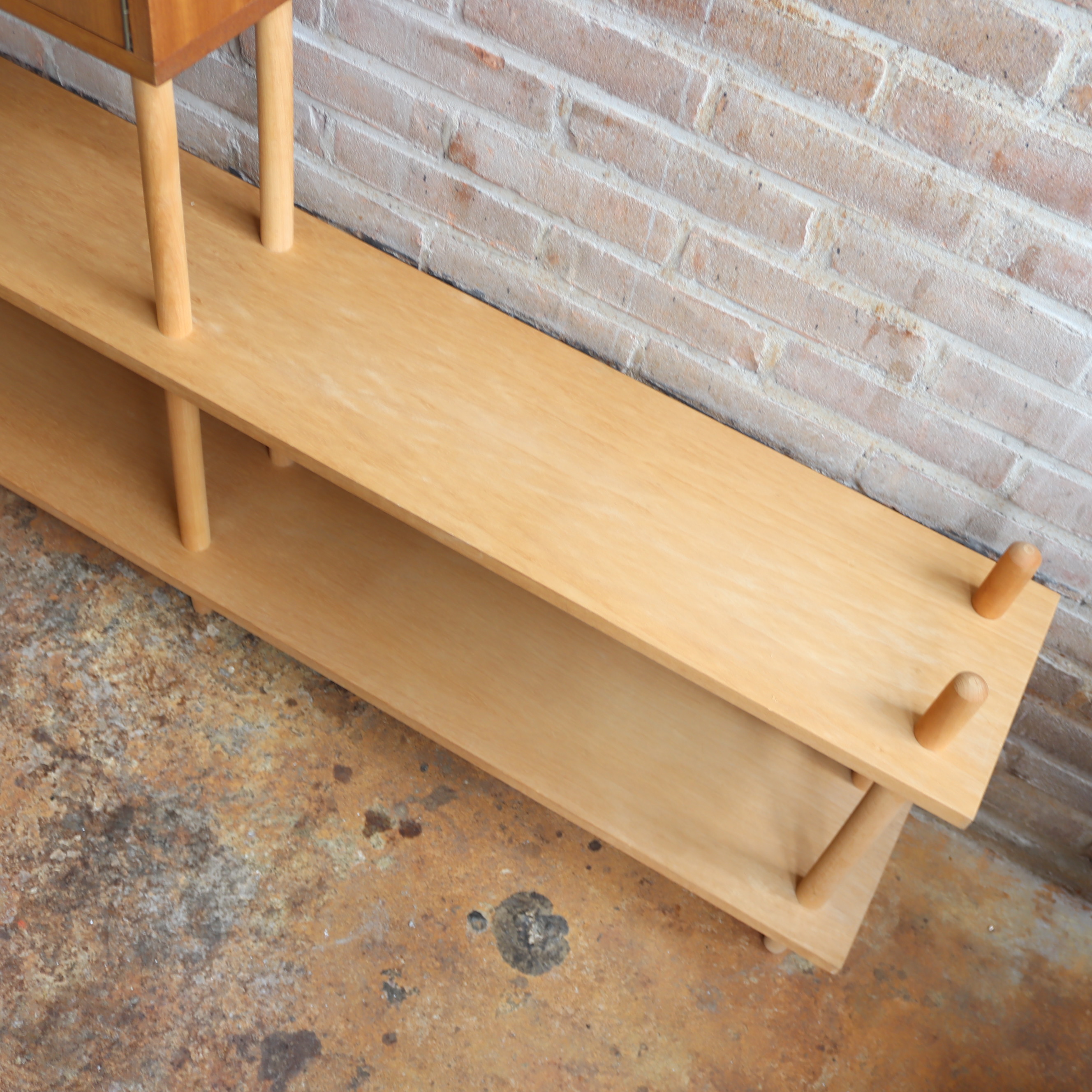 Vintage stokkenkast roomdivider
