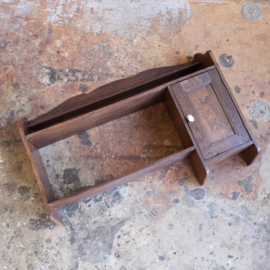 Vintage hangkast wandkast donker hout commode babykamer