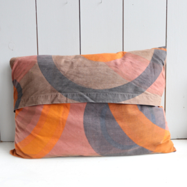 Vintage kussen oranje bruin 40 x 60