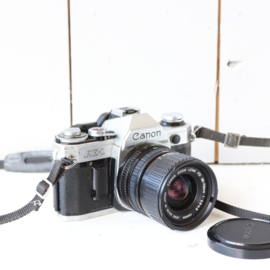 Vintage oude camera canon ae-1