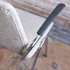 Vintage buisframe stoel wit grijs gewoven armleuningen
