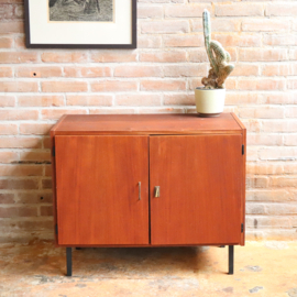 Vintage klein dressoir  jaren 70