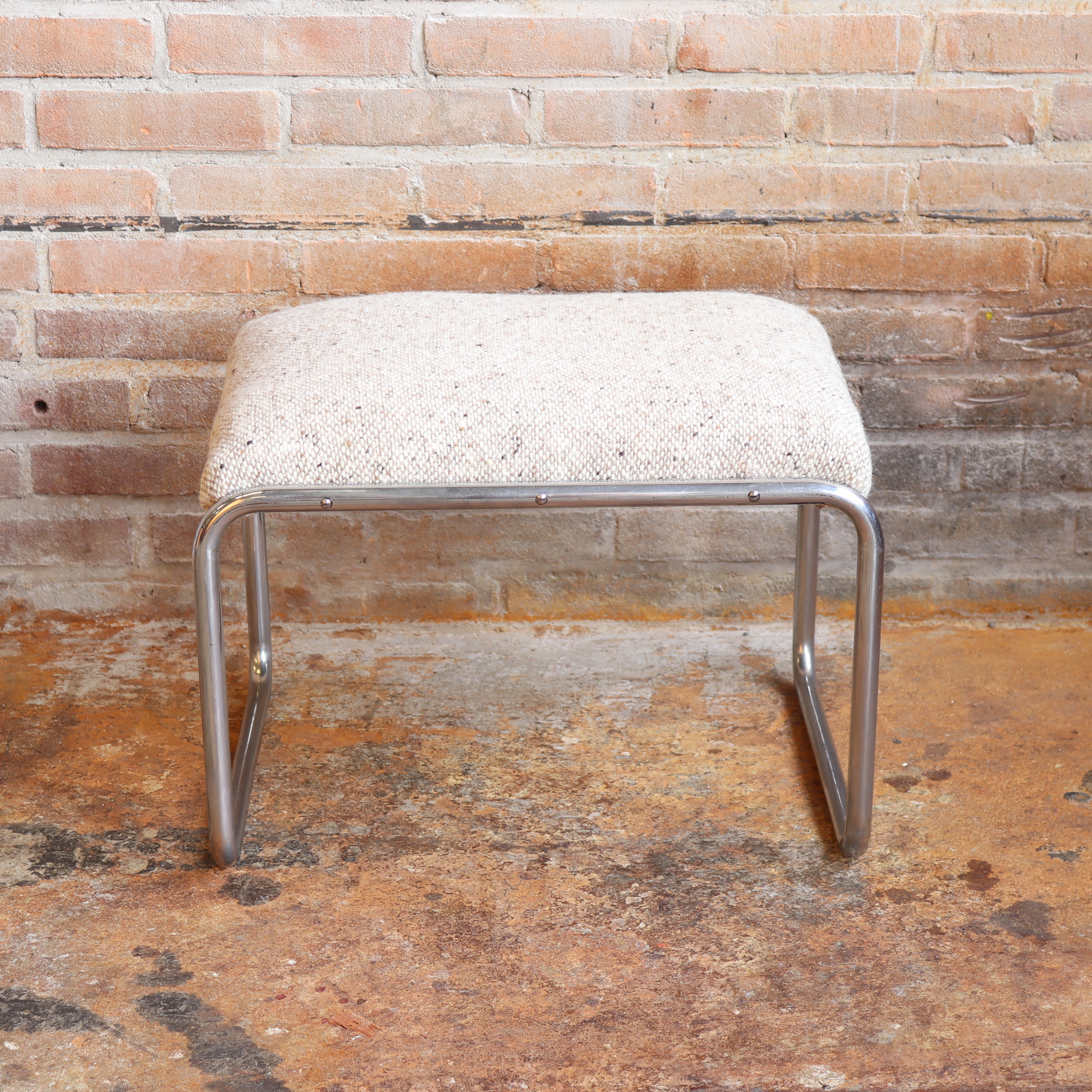 vintage Mid-Century voetenbank chroom stof wit