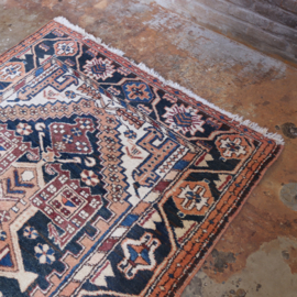 Vintage perzisch tapijt   220 x 137 oranje kleur