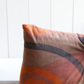 Vintage kussen oranje bruin 25 x 40