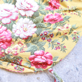 Vintage kussen rotan stoel