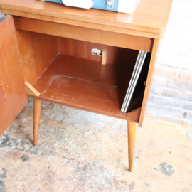 Vintage kast platenspeler (oud naaikastje)