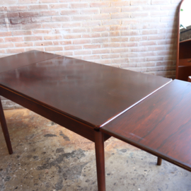 Vintage eettafel uitschuifbaar donker hout jaren 70