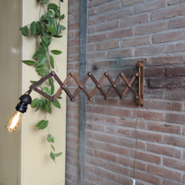 vintage schaarlamp hout