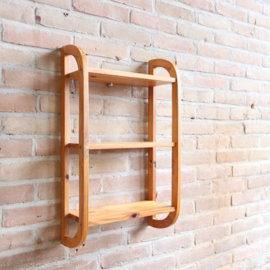 Vintage wandkastje pinewood rond gebogen