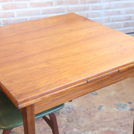 Vintage eettafel vierkant  uitschuifbaar