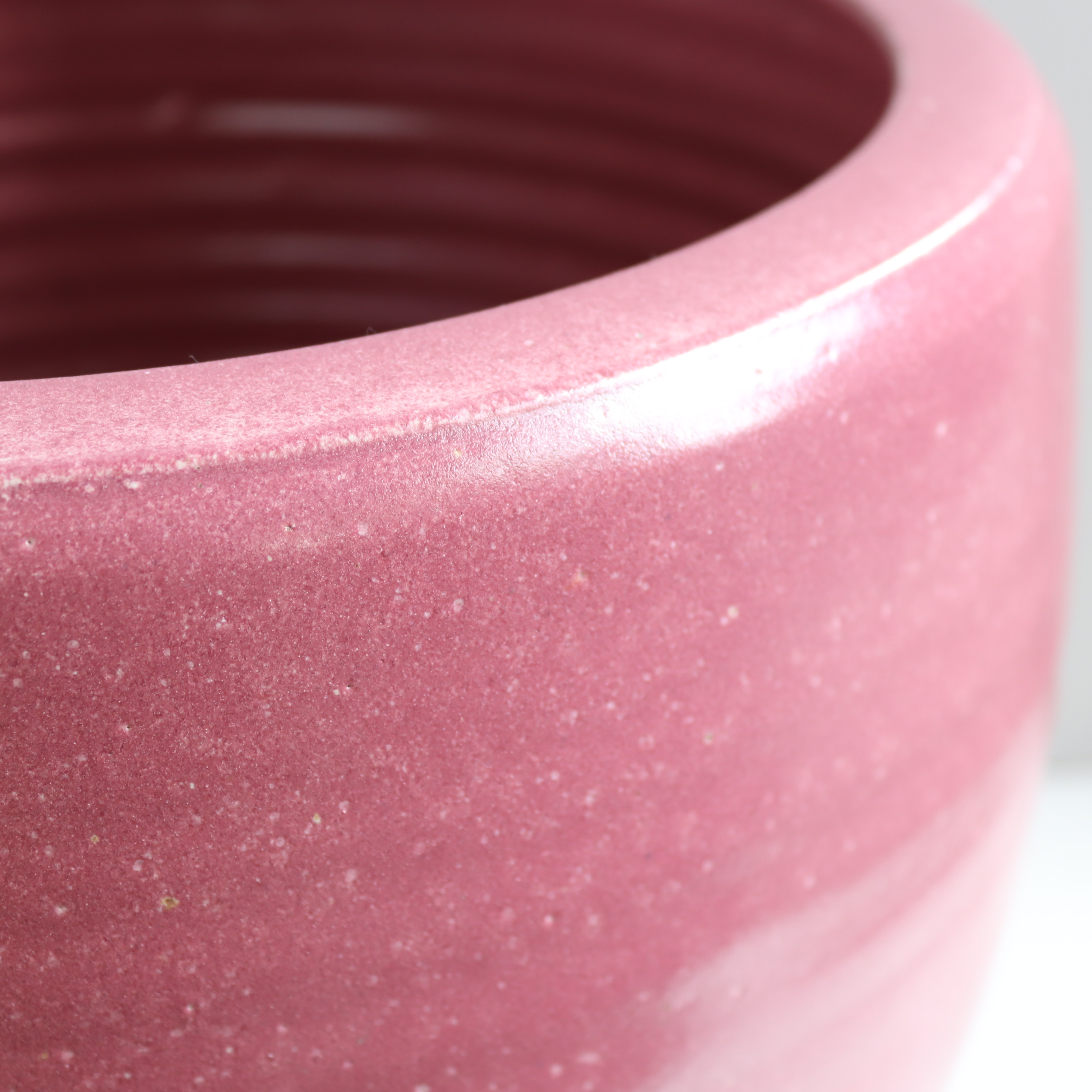 Vintage bloempot XL groot donker roze