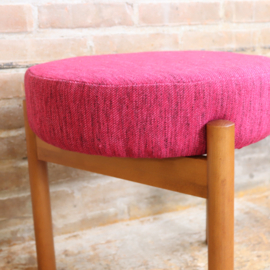 Vintage Scandinavische kruk hout roze stof