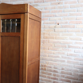 Vintage linnenkast kledingkast kinderkamer ruitjes jaren 30 hang leg