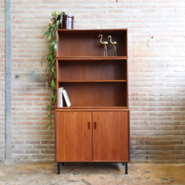 Vintage kast hoog boeken