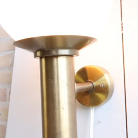 Vintage Deense wandlamp melkglas messing