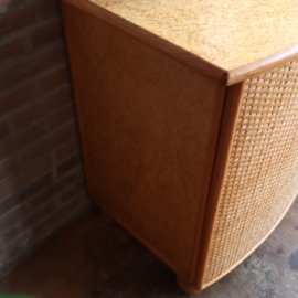 Vintage rotan dressoir bol poten