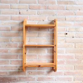 Vintage wandkastje pinewood rond gebogen