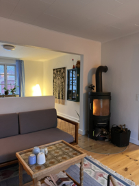 Blog: Binnenkijken in een kleurrrijk Deens interieur vol vintage vondsten!