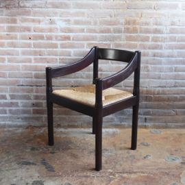 Carimate stoel Vico Magistretti  rieten zitting  jaren ’70