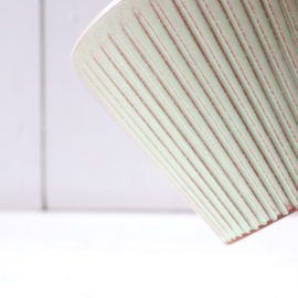 Vintage bloempot licht groen