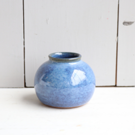 Vintage vaasje in blauwe kleur