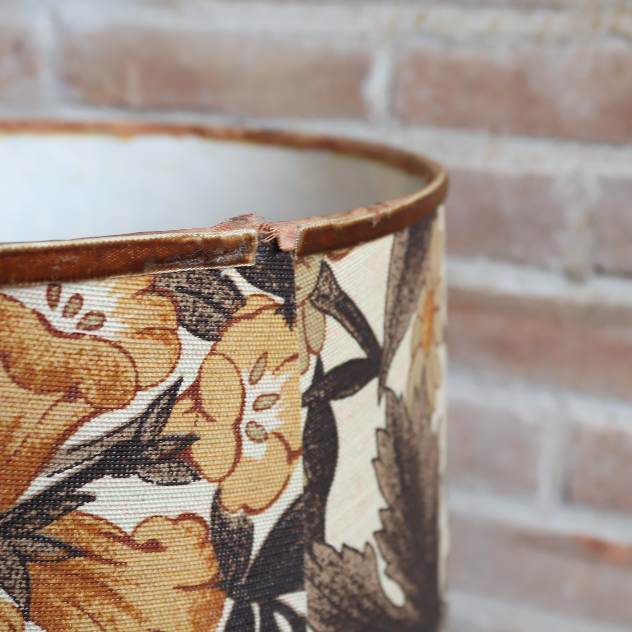 Vintage lamp bloemen retro oranje rotan messing